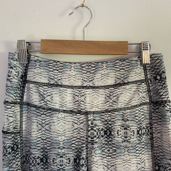 5/$25 X by Gottex Mesh Panel Patterned Pocket Workout Athletic Leggings M Medium - Picture 2 of 9